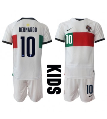 Portugal Bernardo Silva #10 babykläder Bortatröja barn VM 2022 Korta ärmar (+ Korta byxor)